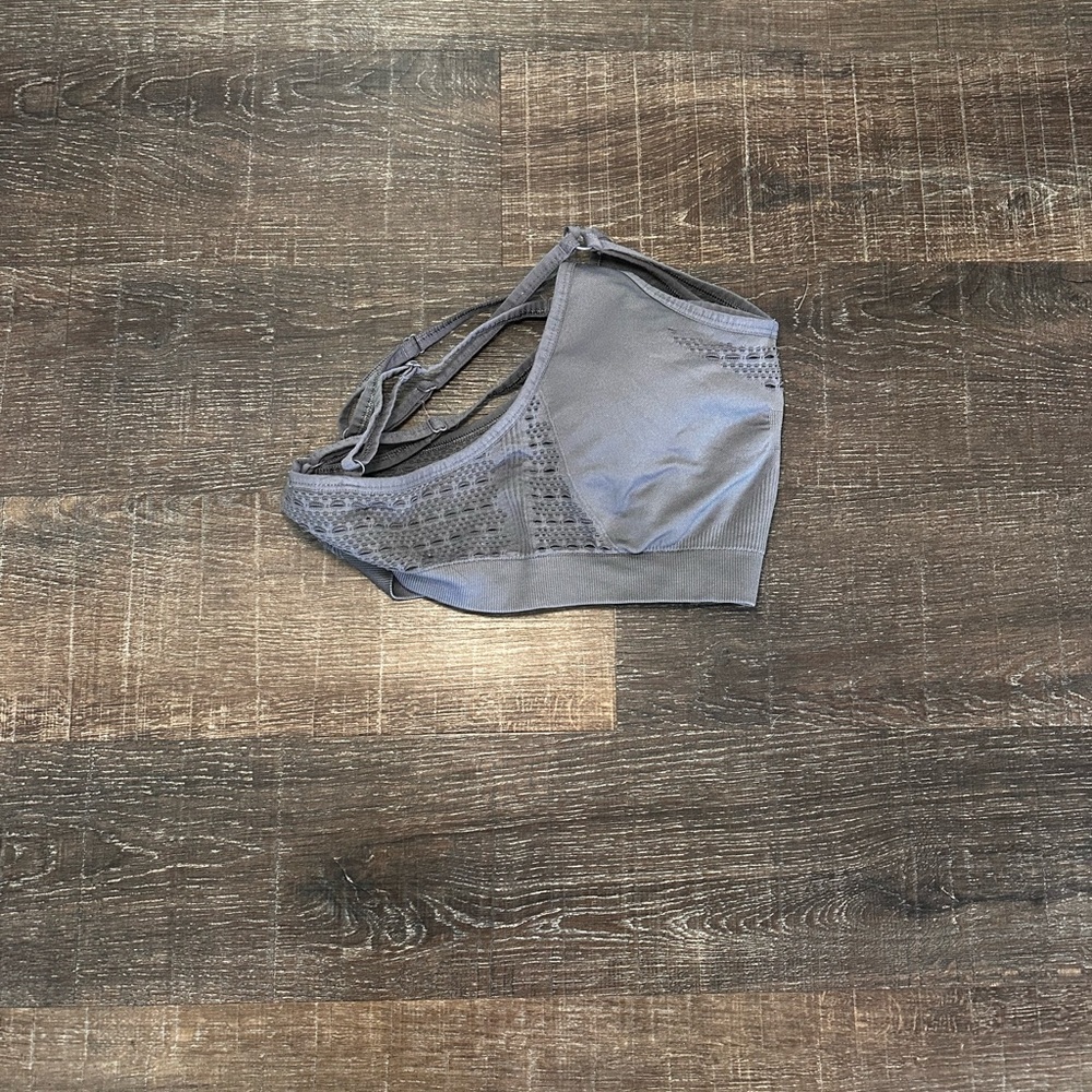 Gymshark Gray Sports Bra - Picture 5 of 5